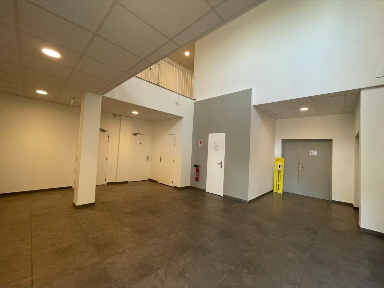 Bureau Bron 1067m² Vente bureau Bron Rhône OVBUR2110480 5